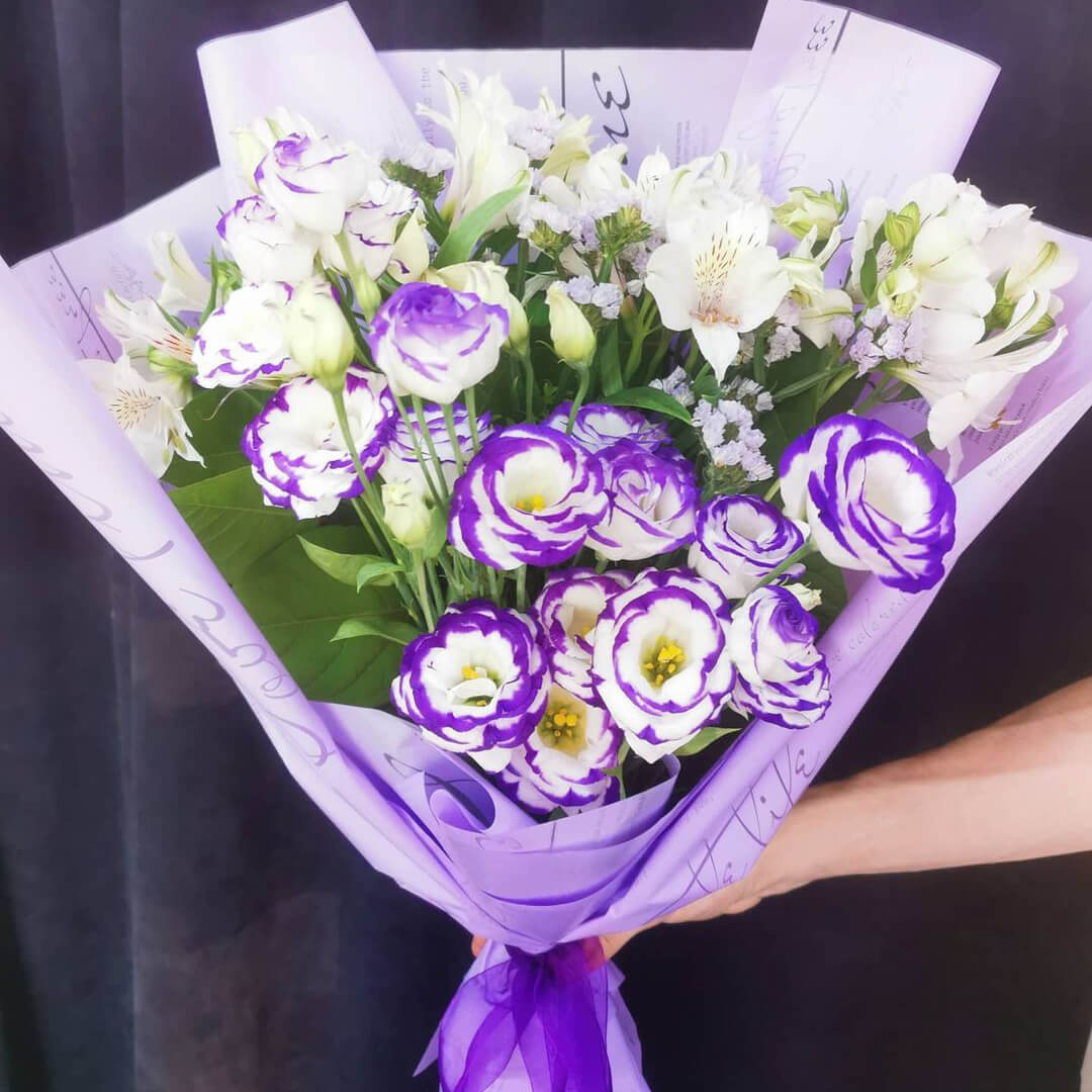 Альстромерия с эустомой - 19 шт.