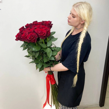 Красные розы - 120 см. от 25 шт.