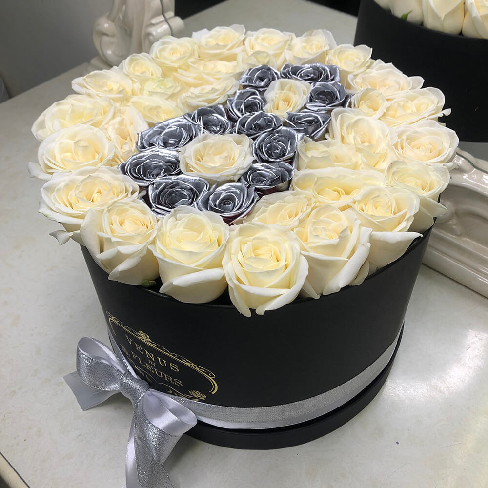  Белые розы с датой от 51 шт.