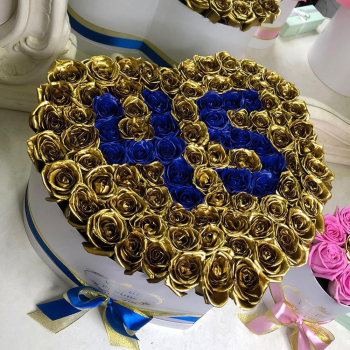 Золотые розы с синей датой от 51 шт.