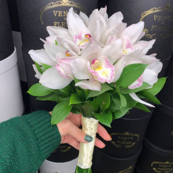 Свадебный букет из орхидей - 15 шт.