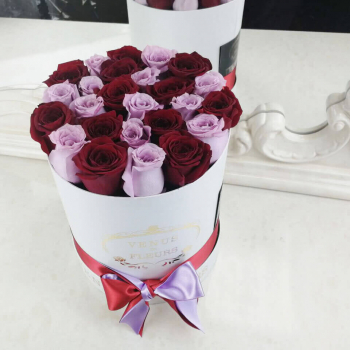 Красно-фиолетовые розы - 21 шт. Красно-фиолетовые розы - 21 шт.