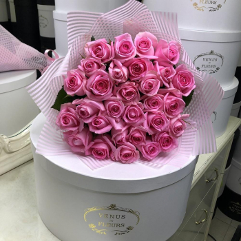 Розовые розы в букете - 31 шт.