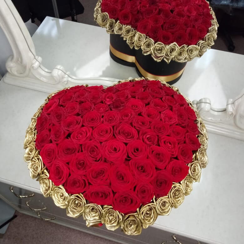 Красное сердце с окантовкой - 81 шт.