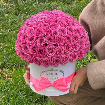 Розовые розы (шар) от 51 шт.