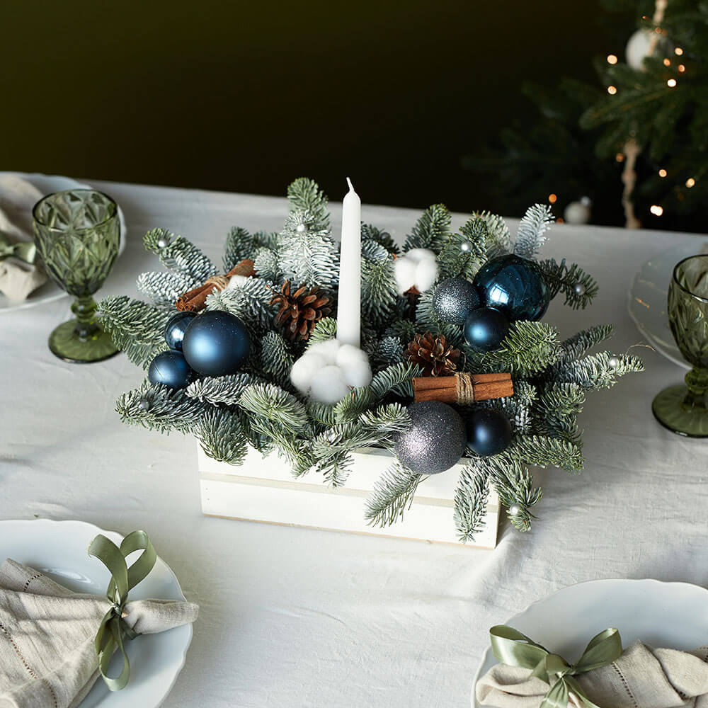 Новогодний букет в кашпо - 17 шт.