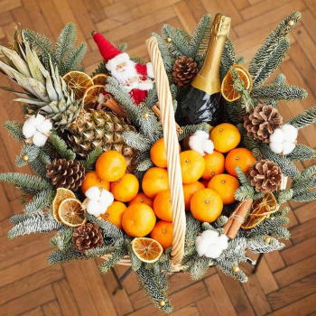 Новогодняя корзина - 51 шт.