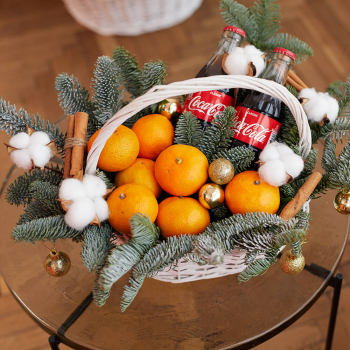 Новогодняя корзина - 19 шт.