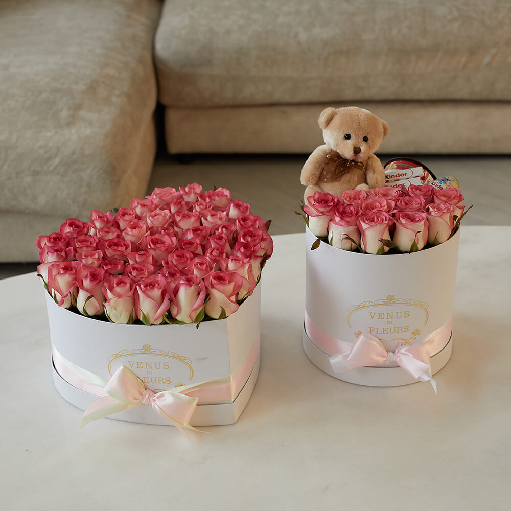 Подарочный набор с розовыми розами - 67 шт.