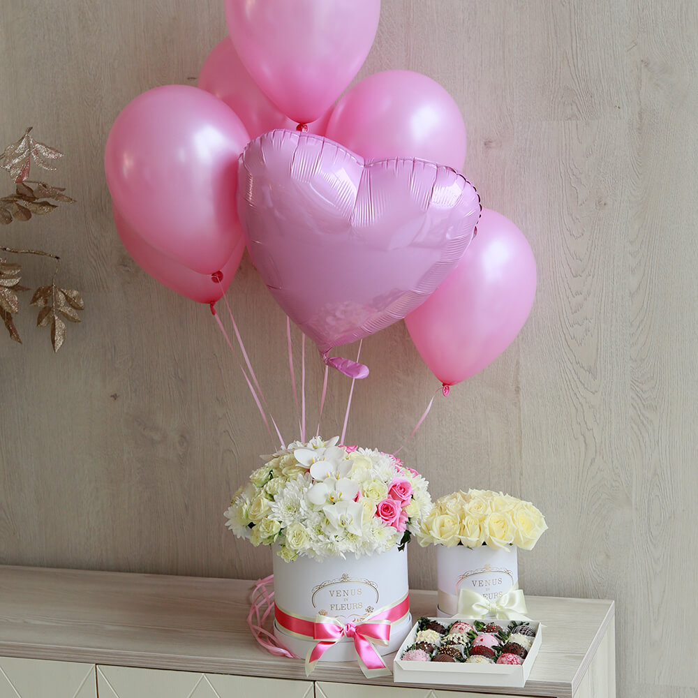 Подарочный набор с шариками - 89 шт.