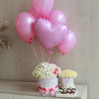 Подарочный набор с шариками - 89 шт.