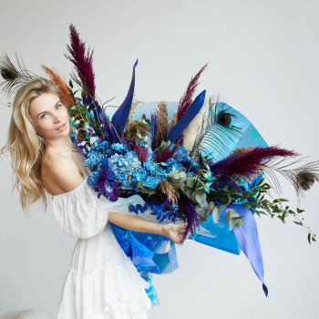 Огромный букет для любимой - 45 шт.