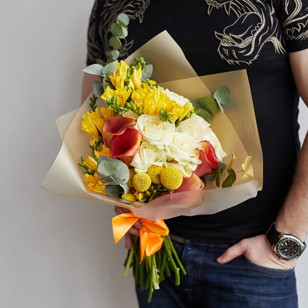 Фрезии с каллами - 35 шт.