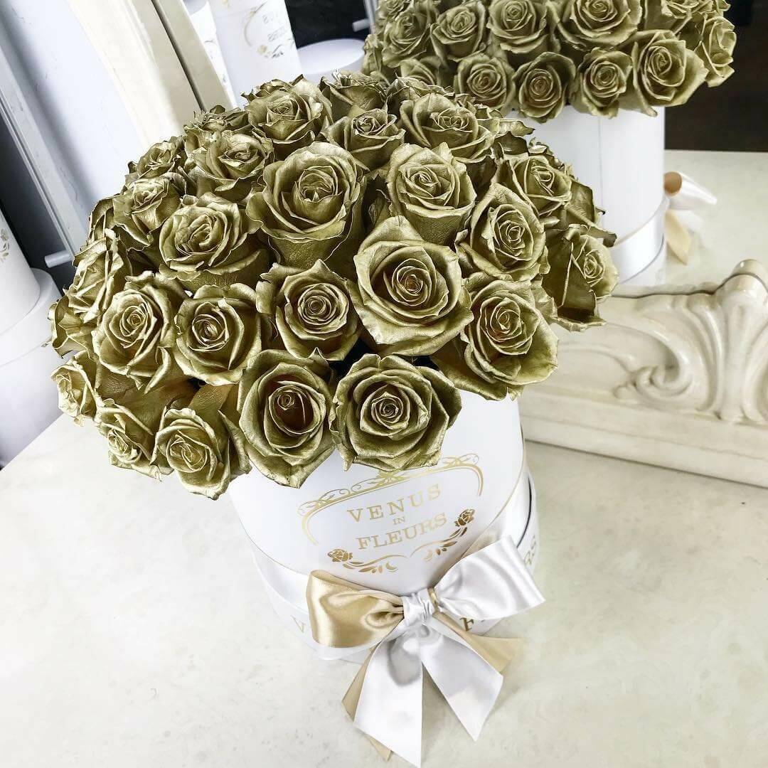 Золотые розы (шар)  от 51 шт.