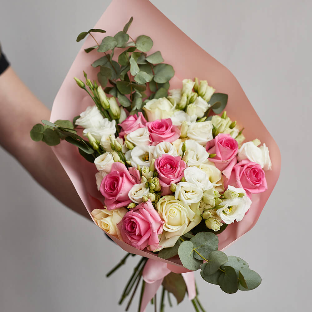 Эустомы с розами - 21 шт.