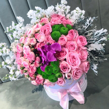 Микс "Розы с маттиолами" - 81 шт.