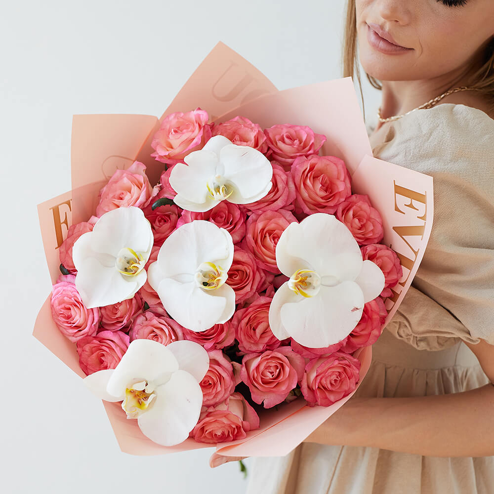 Розовые розы с орхидеями - 25 шт.