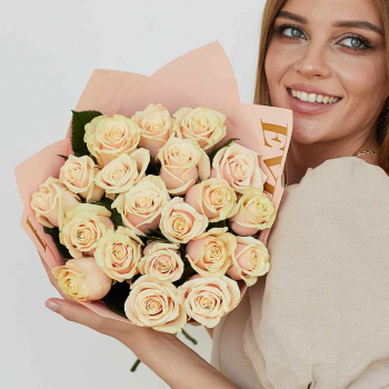 Букет кремовых роз - 21 шт.