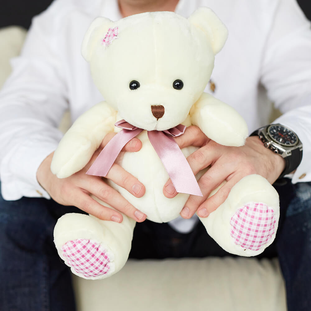 Белый мишка 25 см.