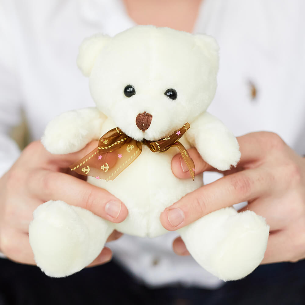 Белый мишка 15 см.