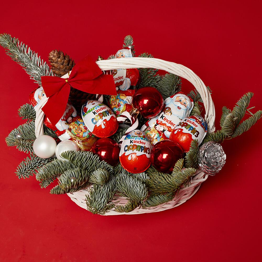Новогодняя корзина "Киндер" - 15 шт.