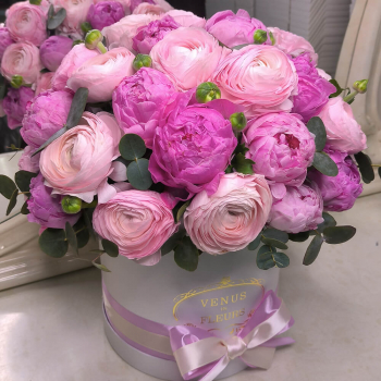 Розовый микс пионов и ранункулюсов - 41 шт. Розовый микс пионов и ранункулюсов - 41 шт.