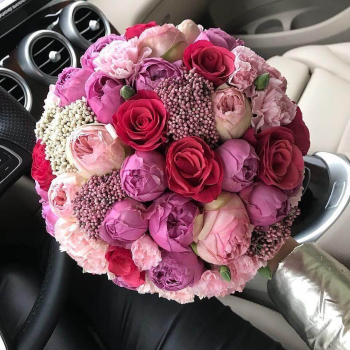 Букет из пионовидных роз - 71 шт.