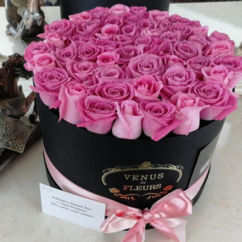 Розовые розы в миксе от 19 шт.