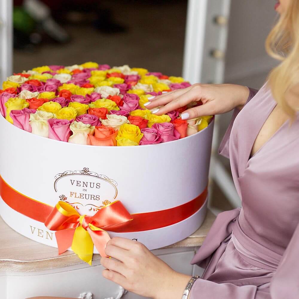 Разноцветные розы от 41 шт.