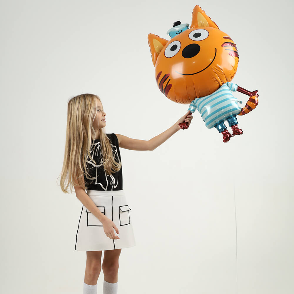 Шар - в гостях у коржика