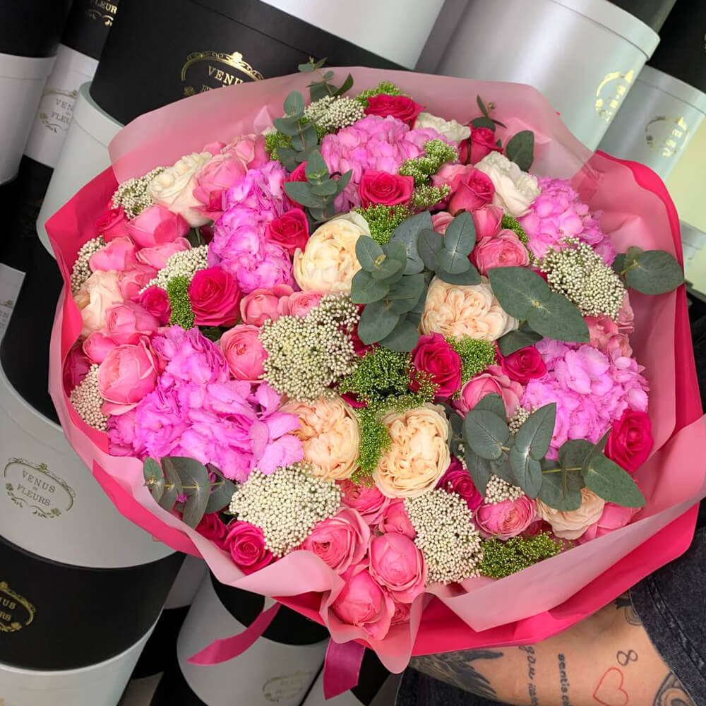 Букет с пионовидными розами - 51 шт