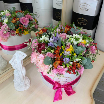 Микс с разноцветными фрезиями - 71 шт.