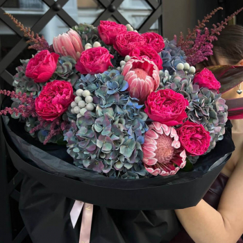 Гортензии с протеями в миксе - 21 шт.