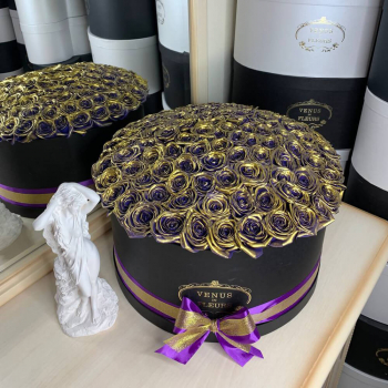 Бронзовые розы в коробке - 101 шт.