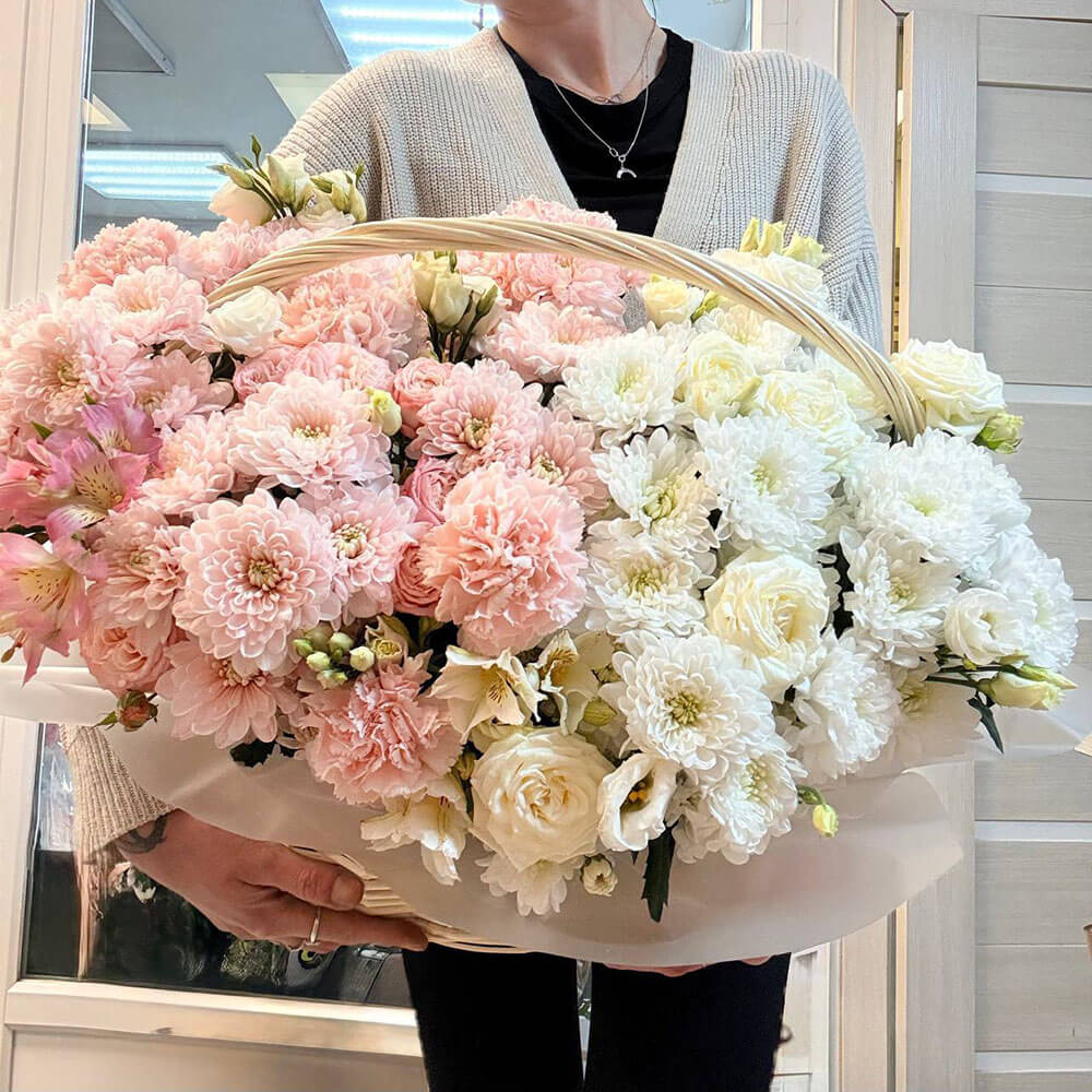 Нежный микс из хризантем - 61 шт.