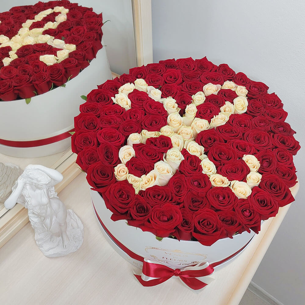 Букет с логотипом компании - 115 роз
