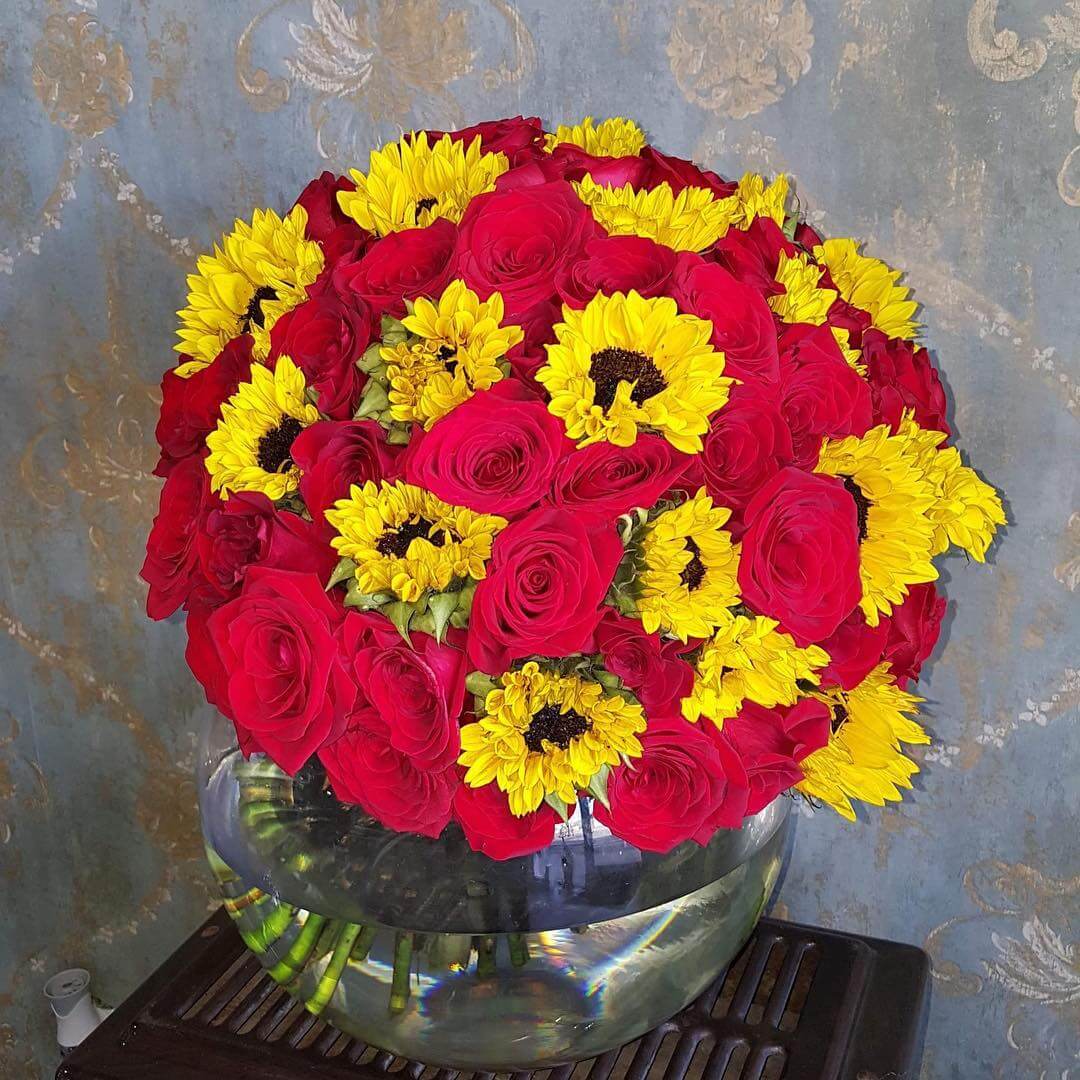 Подсолнухи с розами - 45 шт.